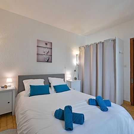 Appartement Au Calme En Plein Centre-Ville Nîmes Exteriér fotografie